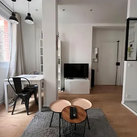 Moderne Montmartre 2 à 4p Appartamento Parigi