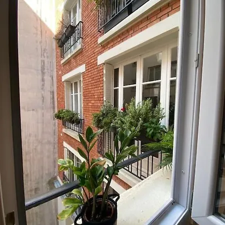 Moderne Montmartre 2 à 4p Appartamento Parigi
