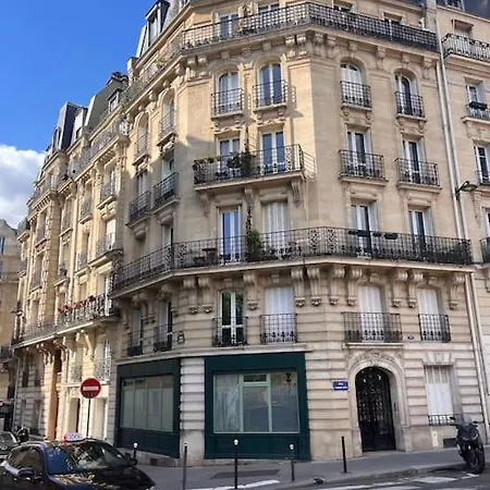 Apartment Moderne Montmartre 2 A 4p Paris